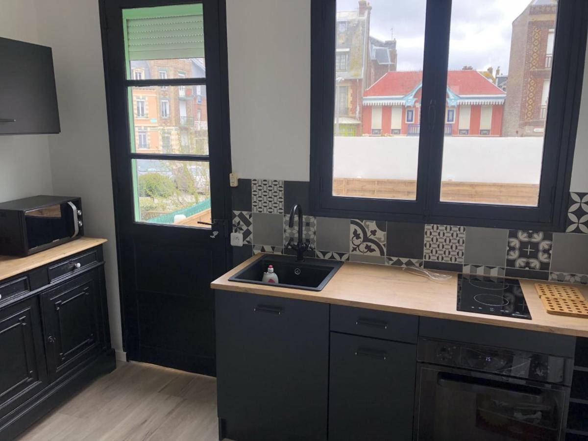 Villa Les Fleurs Appartement En Front De Mer 메르레뱅 외부 사진